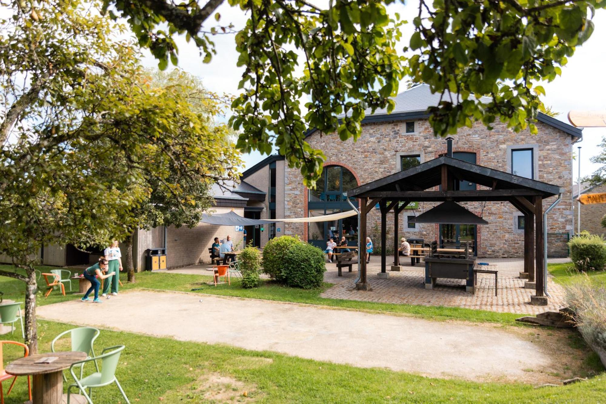 Auberge De Jeunesse De La Roche - Champlon Tenneville Εξωτερικό φωτογραφία