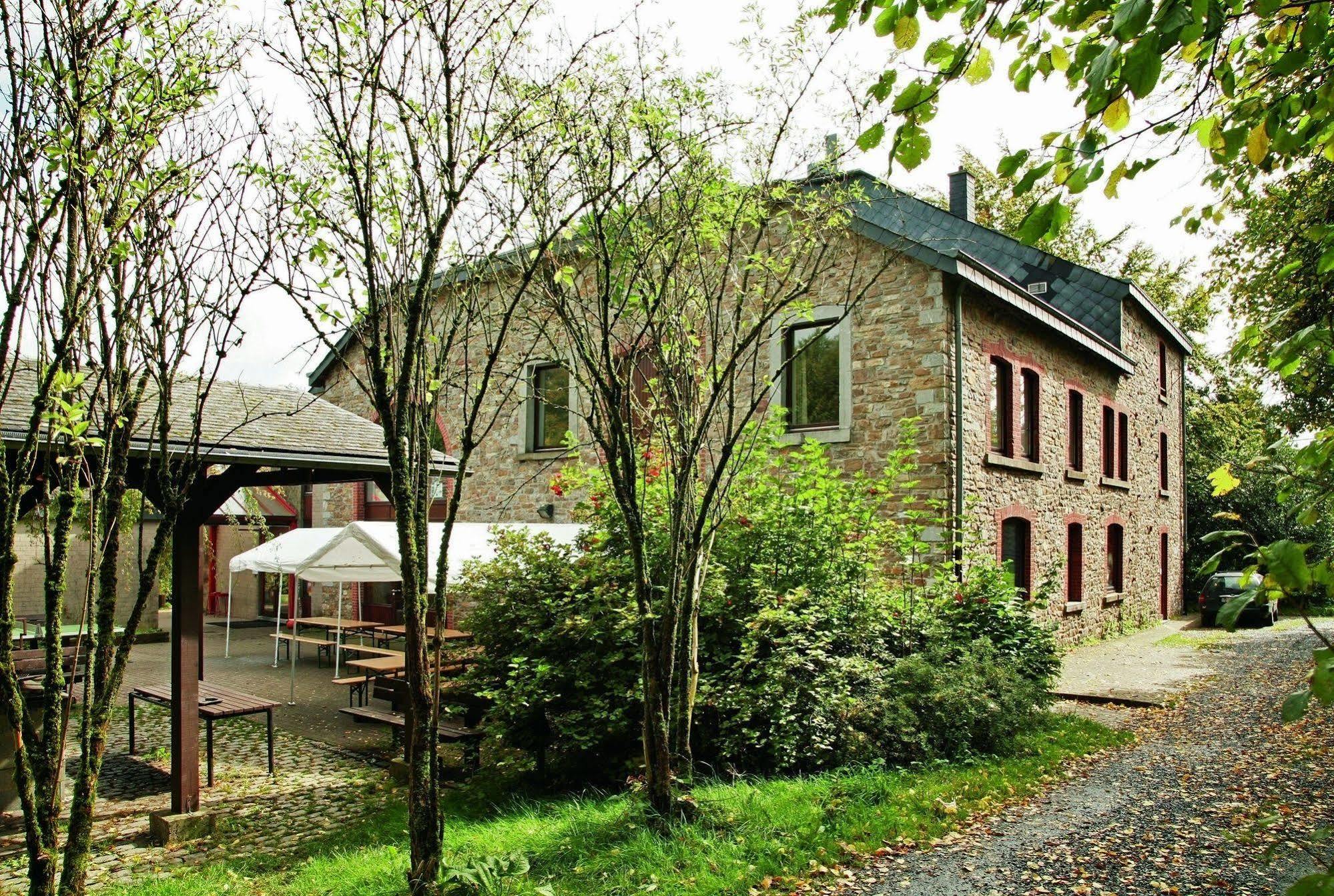 Auberge De Jeunesse De La Roche - Champlon Tenneville Εξωτερικό φωτογραφία